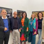 Arte e cultura alla galleria Artètika, con Giordano Bruno Guerri e il fotografo dell’acqua, Claudio Koporossy